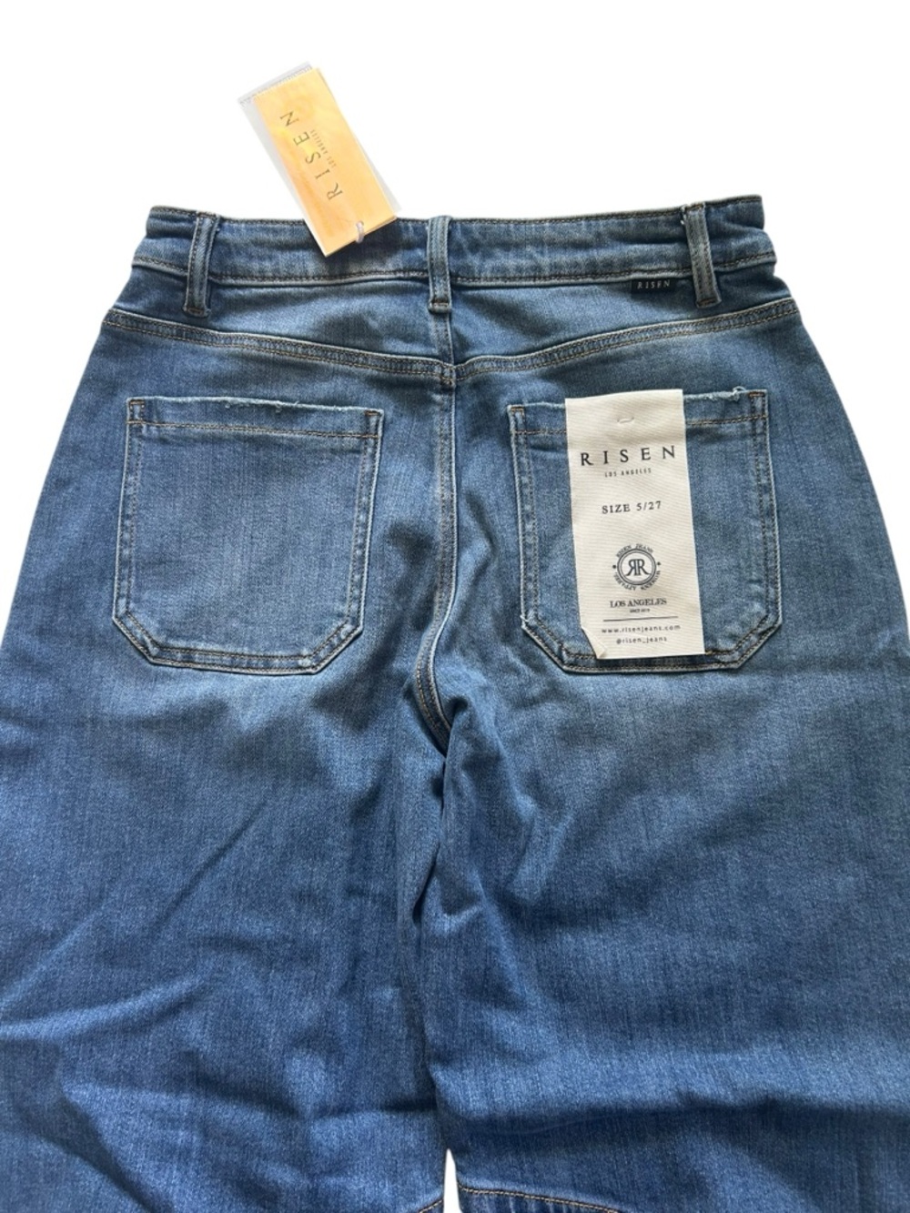 Risen Cropped Slouchy Cropped
Barrel Jeans NWT Sz 27 boho chic Baggy minimalist - Picture 14 of 16